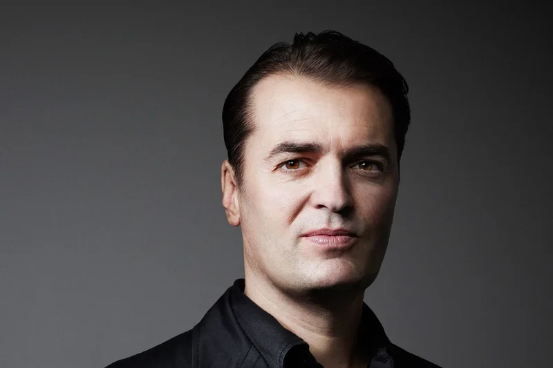 Patrik Schumacher, sócio da Zaha Hadid Architects e autor do manifesto Parametricism (2008)