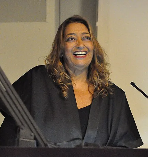 Retrato real da arquiteta Zaha Hadid